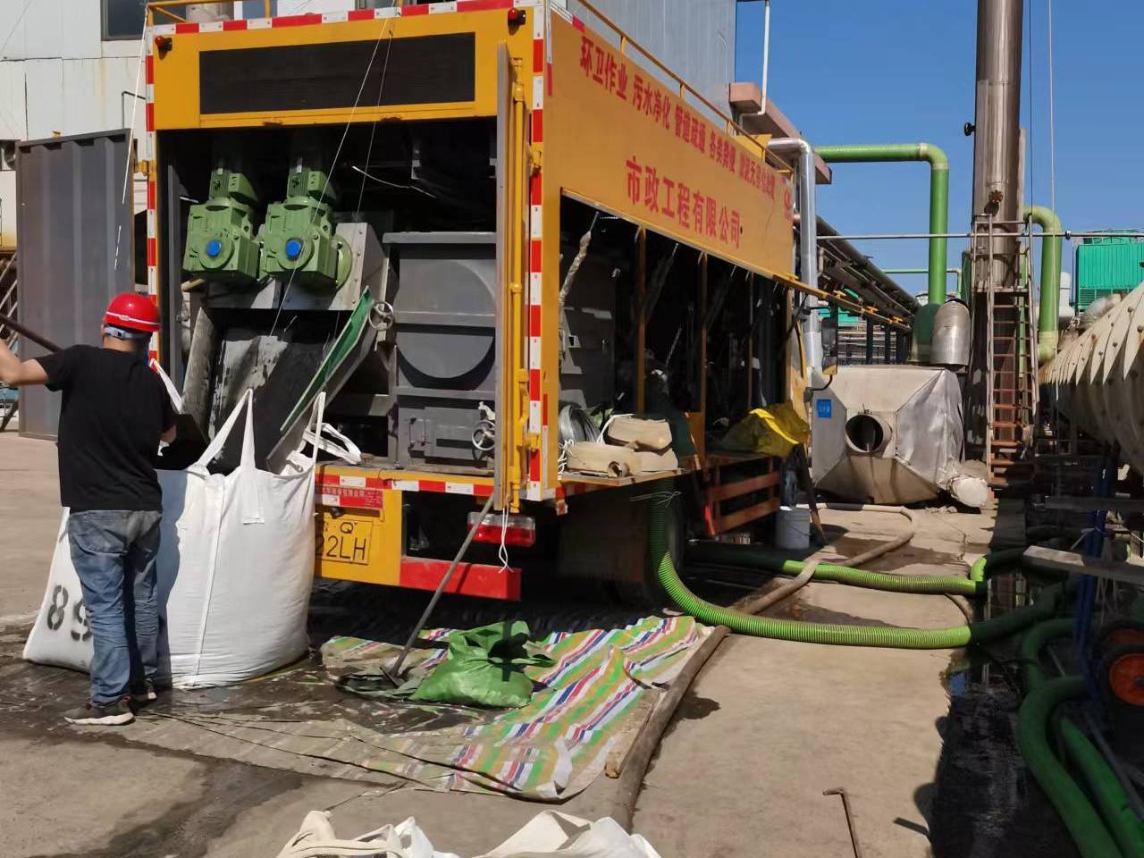 遂昌淤泥压干处理