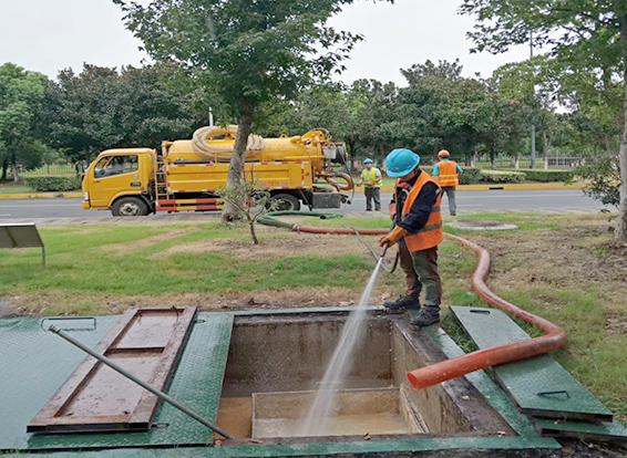 遂昌化油池清理